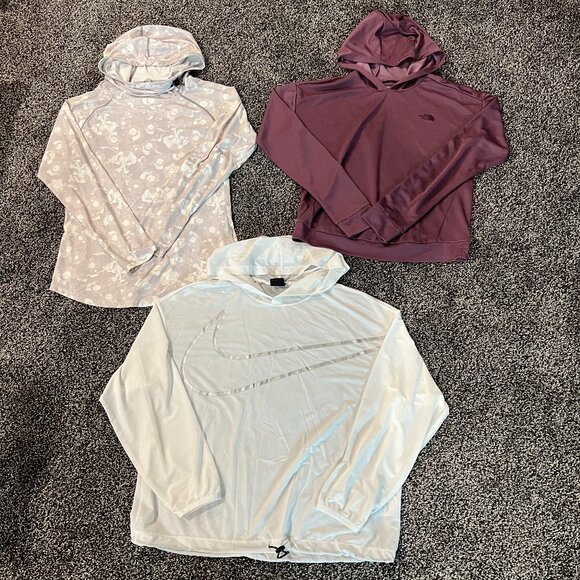 LOT of 3 Athletic Tops | NORTH FACE, NIKE, PATAGONIA | Women's Size Medium - Picture 1 of 16